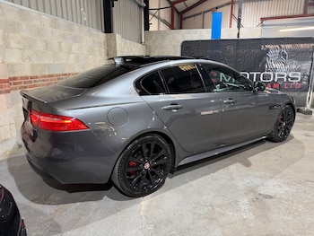 Used Jaguar XE 2018 for sale - 78799633: Photo