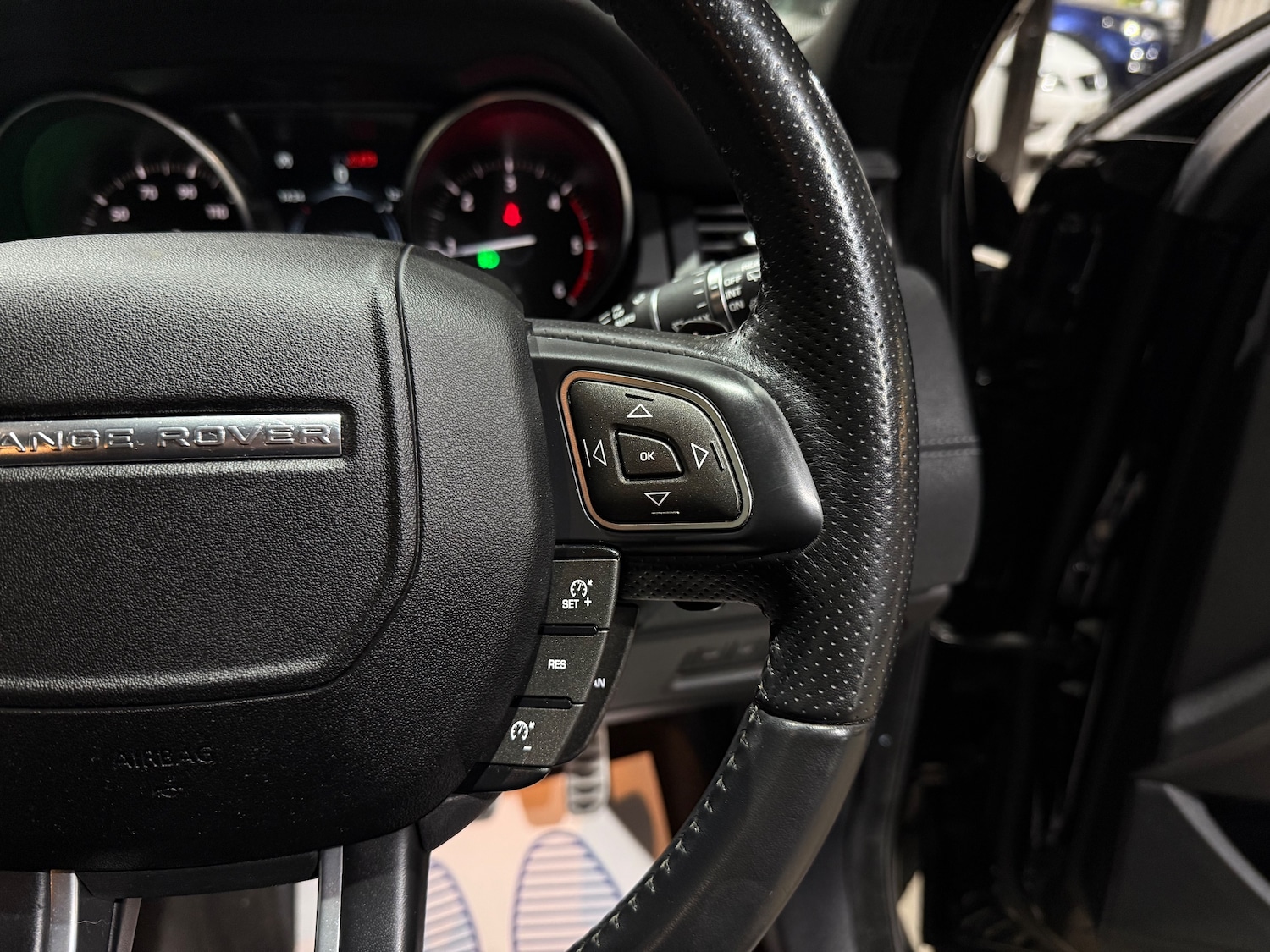 Used Land Rover Range Rover Evoque 2018 for sale - 76420241: Photo 33