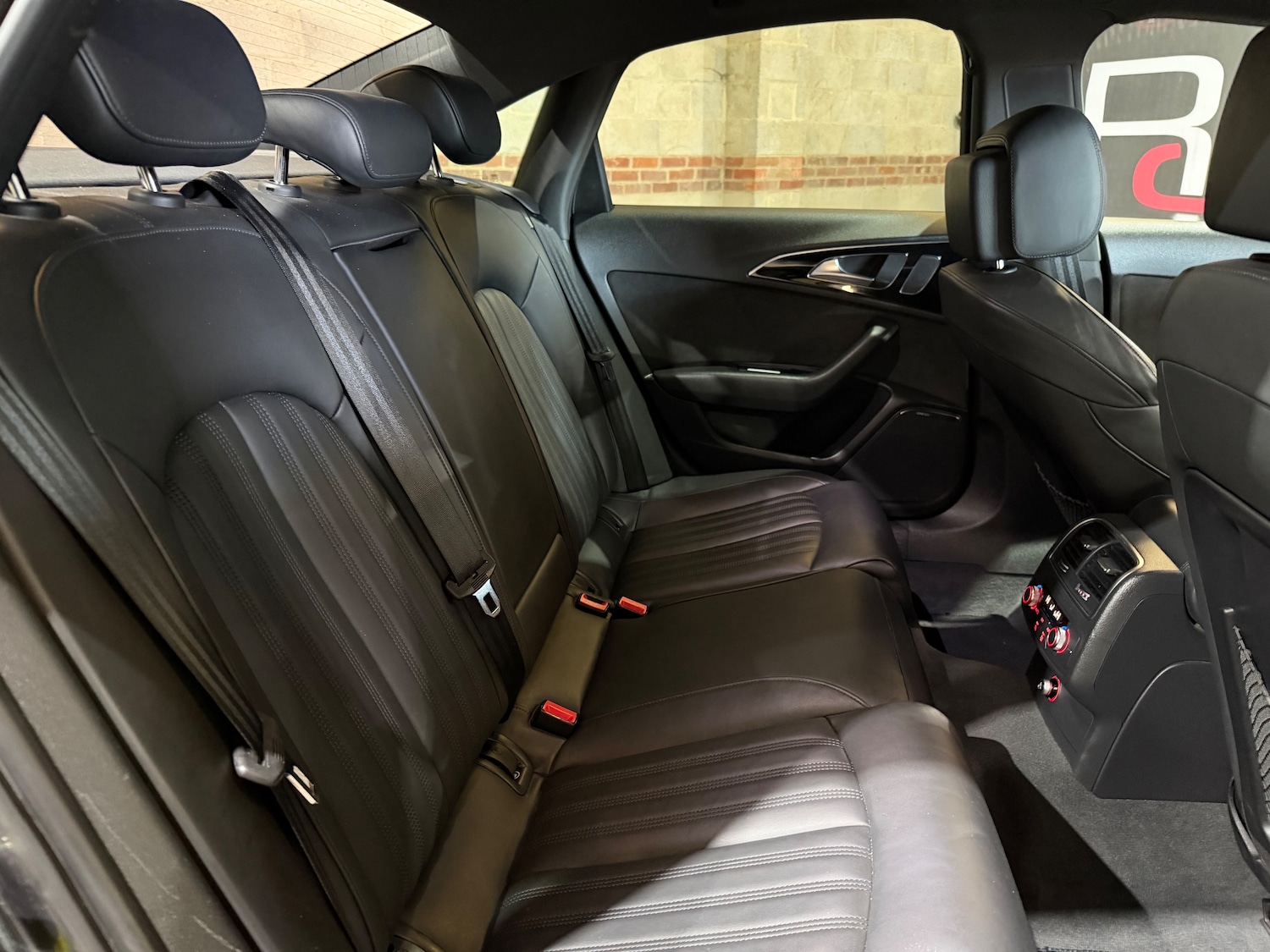 Used Audi A6 Saloon for sale - 78107089: Photo 23