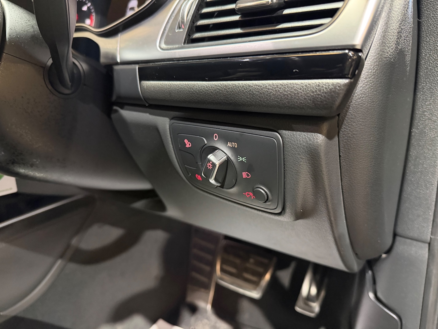 Used Audi A6 Saloon for sale - 78107089: Photo 34