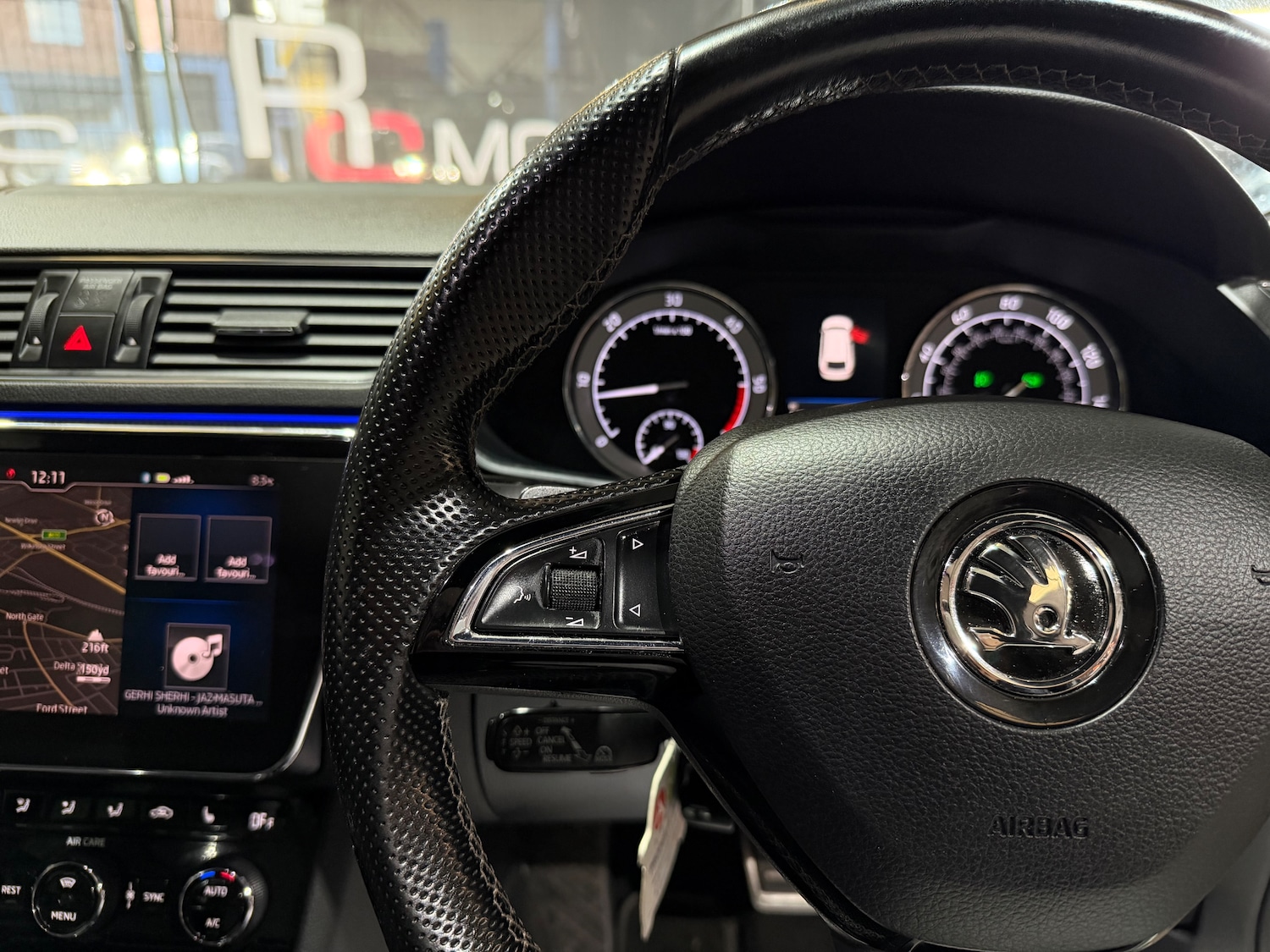 Used Skoda Superb 2018 for sale - 77394184: Photo 33