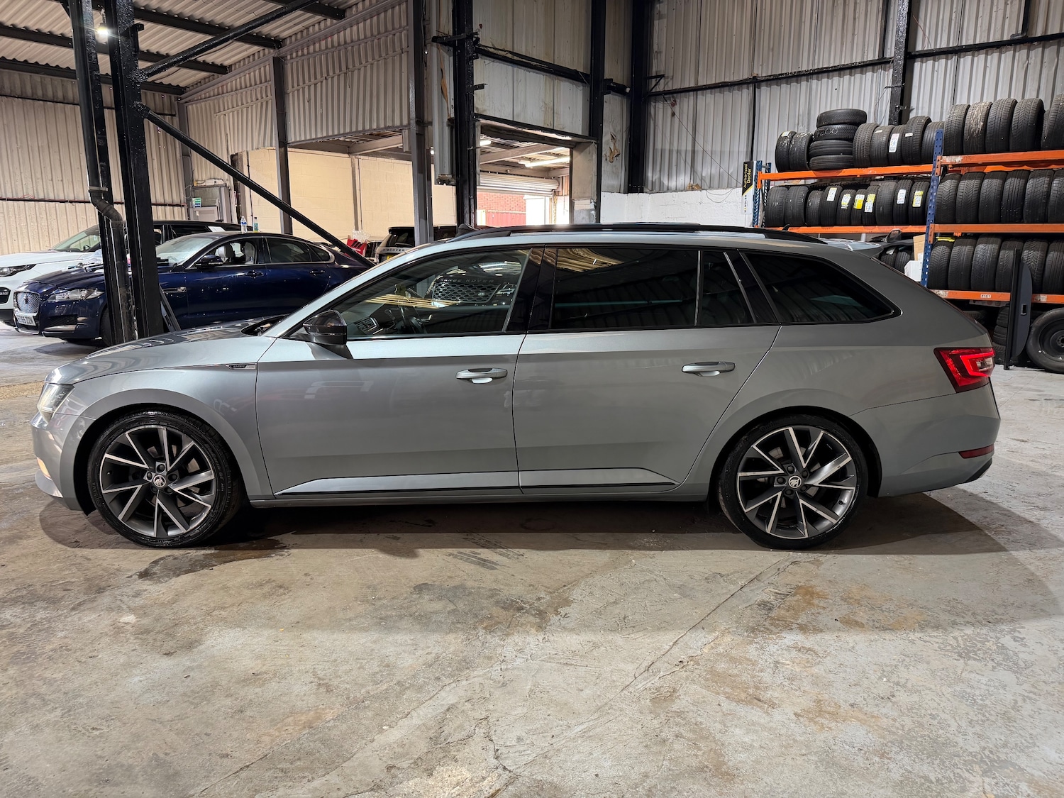 Used Skoda Superb 2018 for sale - 77394184: Photo 5