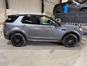 Used Land Rover Discovery Sport 2017 for sale - 78316335: Photo
