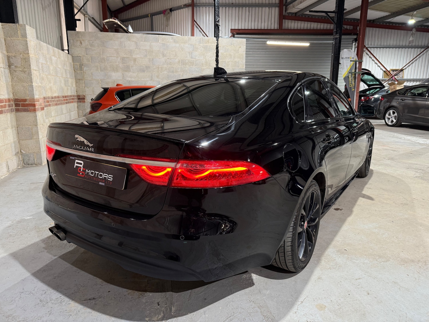 Used Jaguar XF 2016 for sale - 77557295: Photo 3