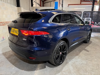Used Jaguar F-Pace 2018 for sale - 79354056: Photo