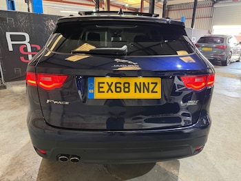 Used Jaguar F-Pace 2018 for sale - 79354056: Photo