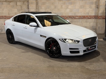 Used Jaguar XE 2017 for sale - 78311299: Photo