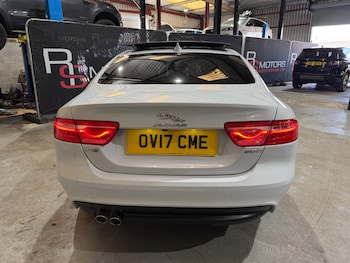 Used Jaguar XE 2017 for sale - 78311299: Photo