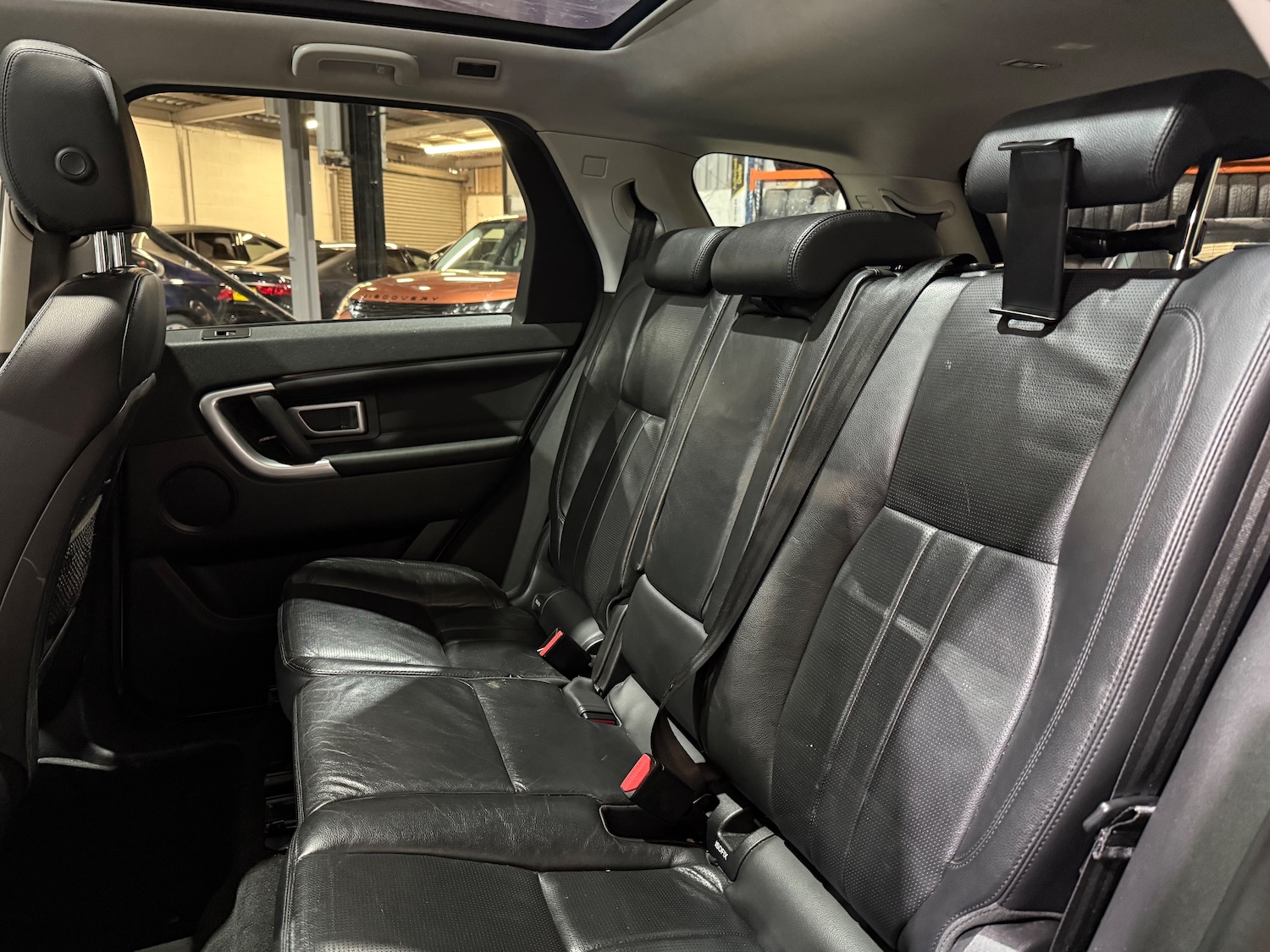 Used Land Rover Discovery Sport 2017 for sale - 76915180: Photo 17