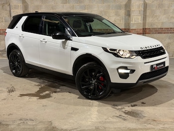 Used Land Rover Discovery Sport 2017 for sale - 76915180: Photo