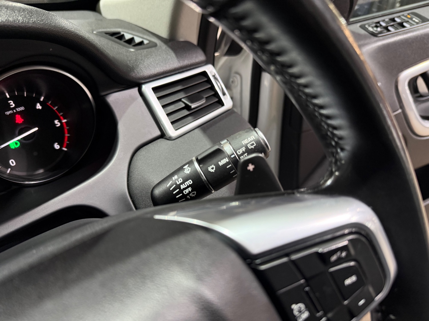 Used Land Rover Discovery Sport 2017 for sale - 76915180: Photo 39