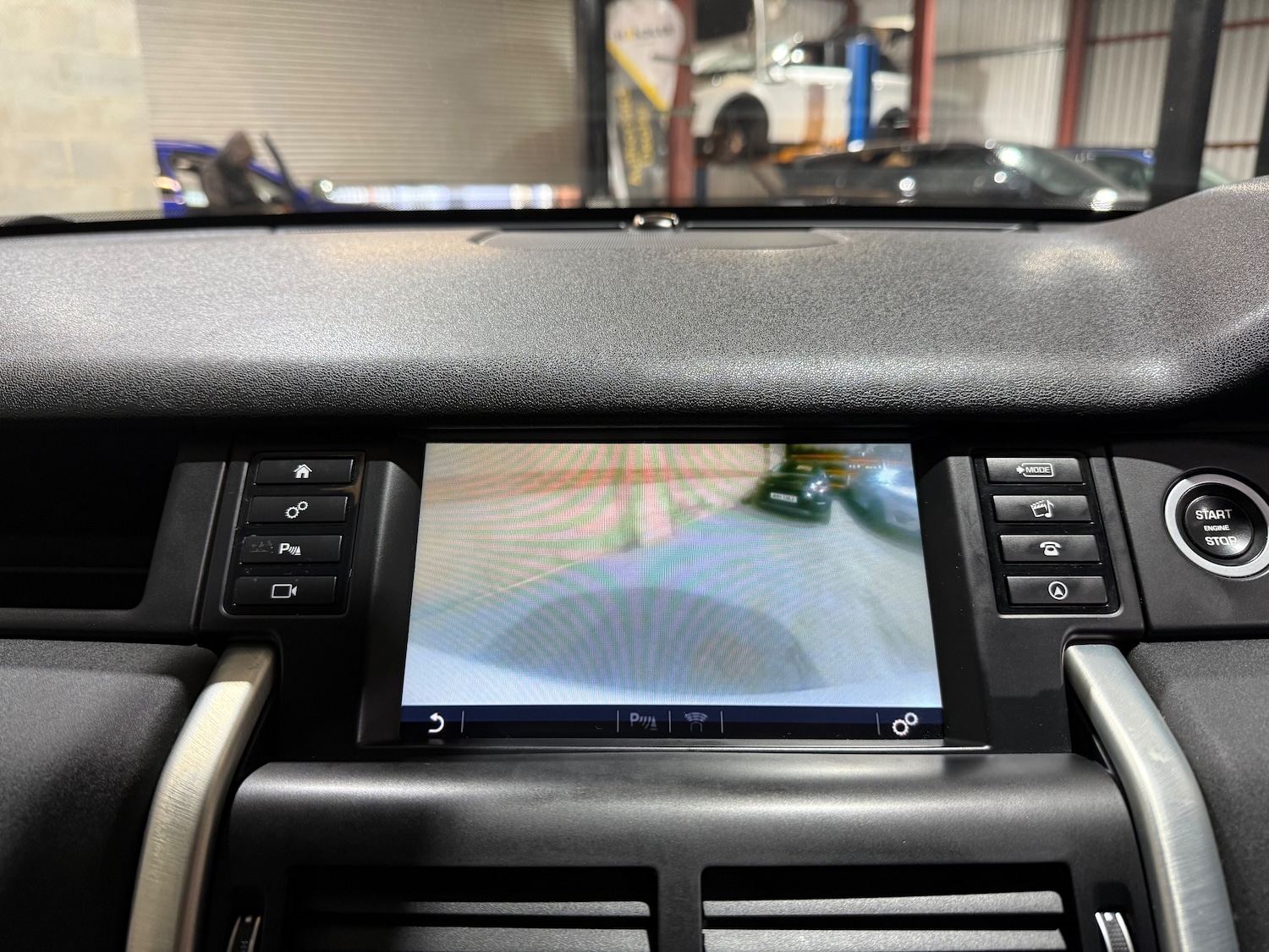 Used Land Rover Discovery Sport 2017 for sale - 76915180: Photo 43