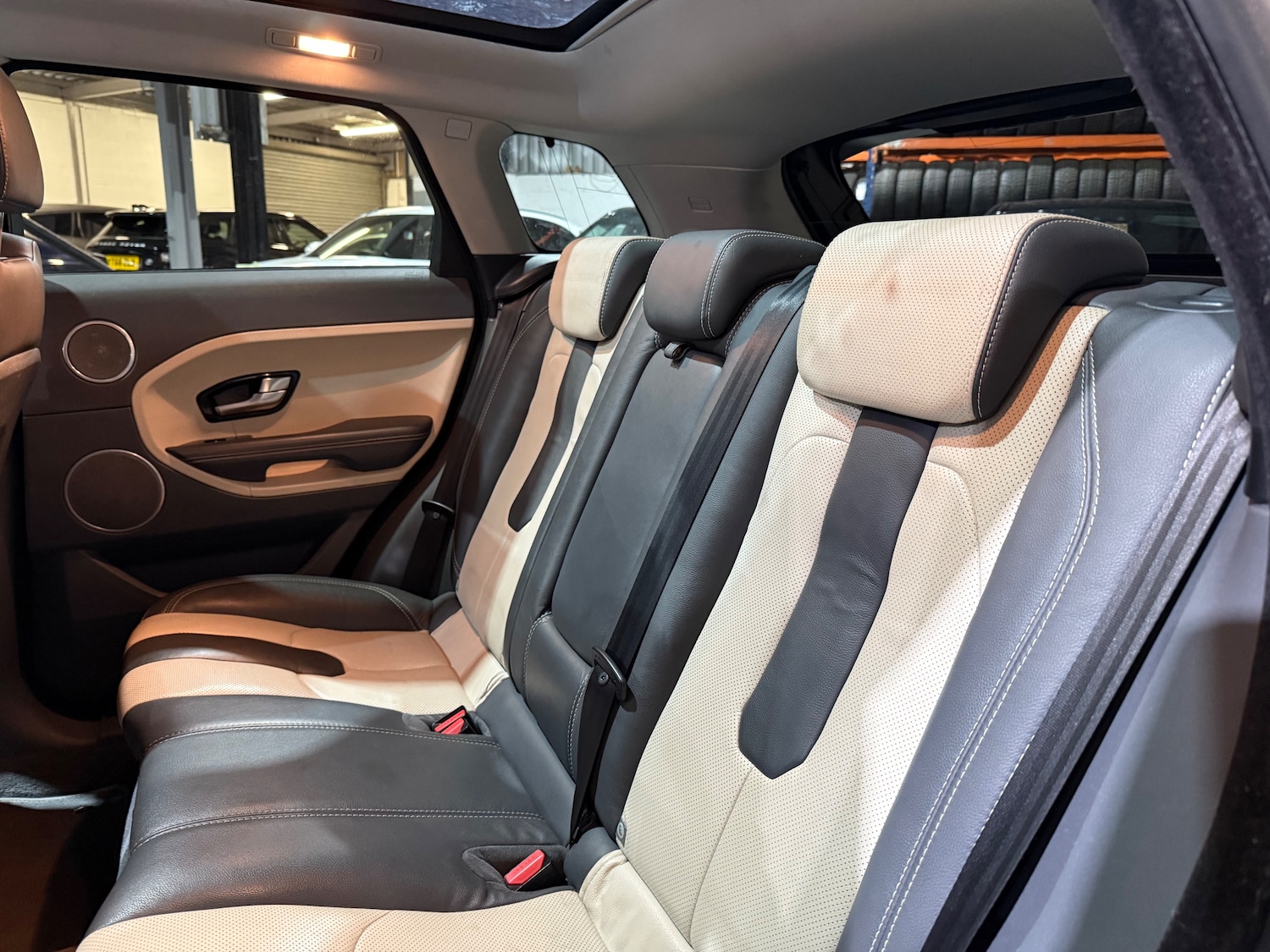 Used Land Rover Range Rover Evoque 2015 for sale - 76557820: Photo 17