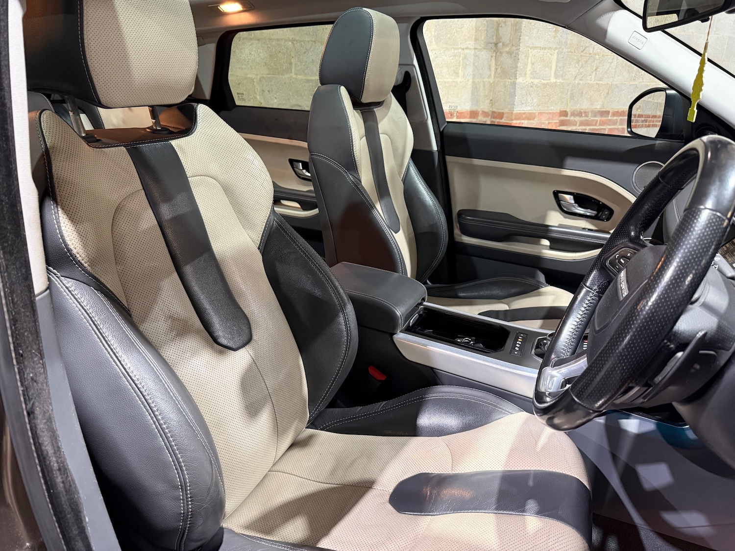 Used Land Rover Range Rover Evoque 2015 for sale - 76557820: Photo 28