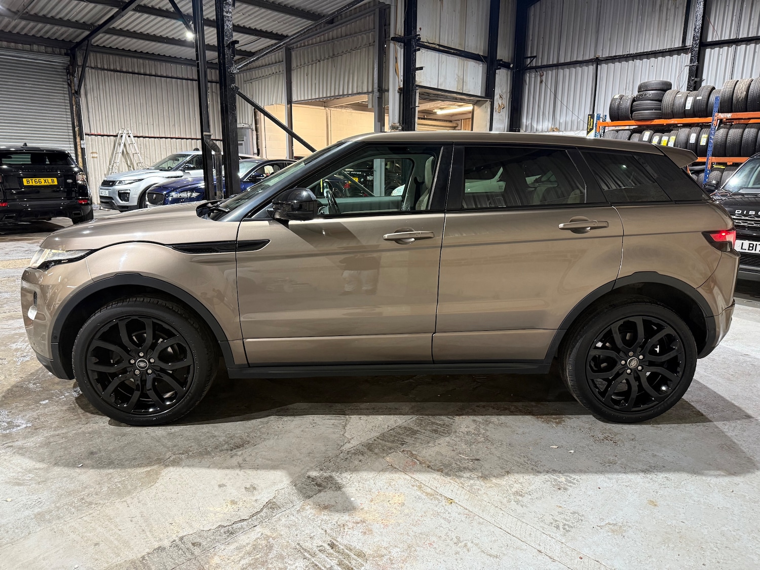 Used Land Rover Range Rover Evoque 2015 for sale - 76557820: Photo 5