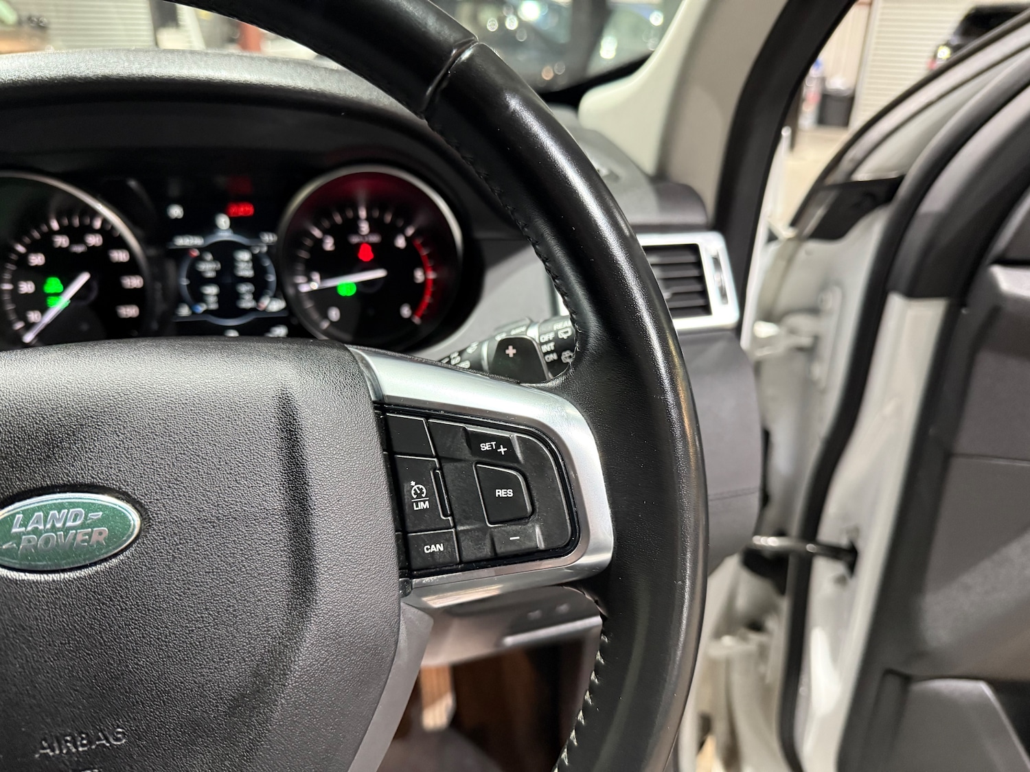 Used Land Rover Discovery Sport 2018 for sale - 76767452: Photo 33