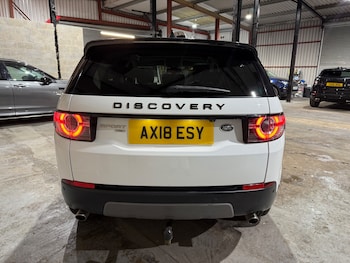 Used Land Rover Discovery Sport 2018 for sale - 76767452: Photo