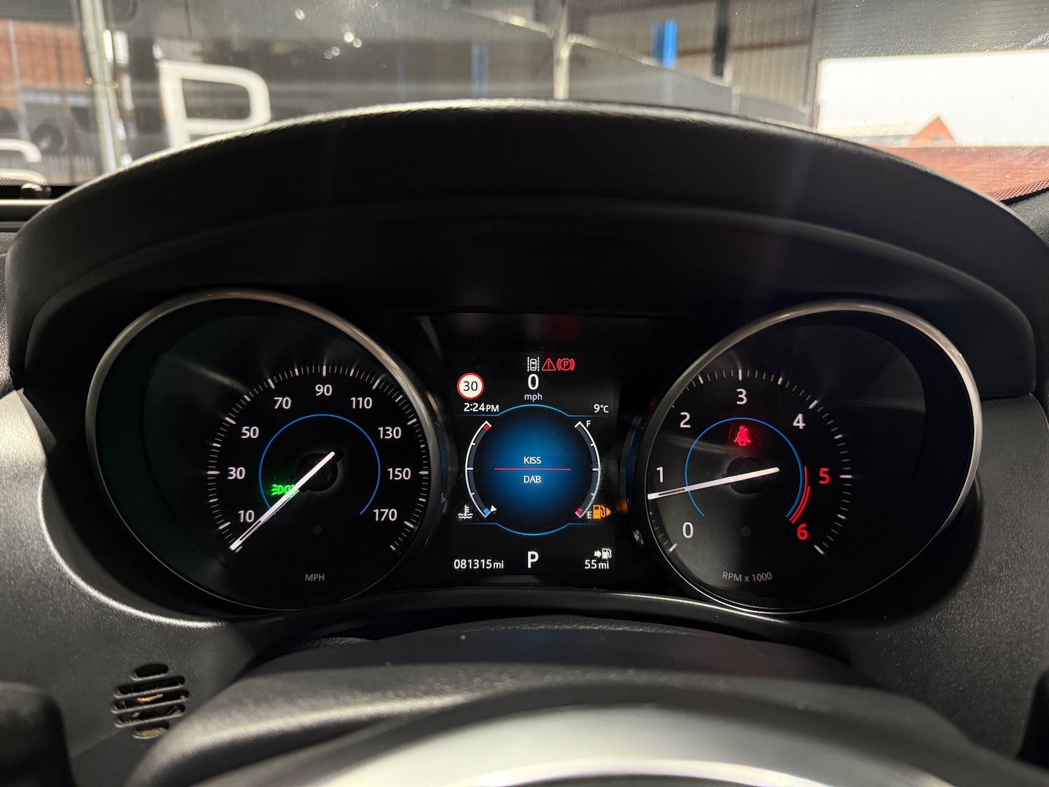 Used Jaguar XE for sale - 77256551: Photo 32