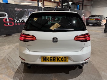 Used Volkswagen Golf 2018 for sale - 78799636: Photo