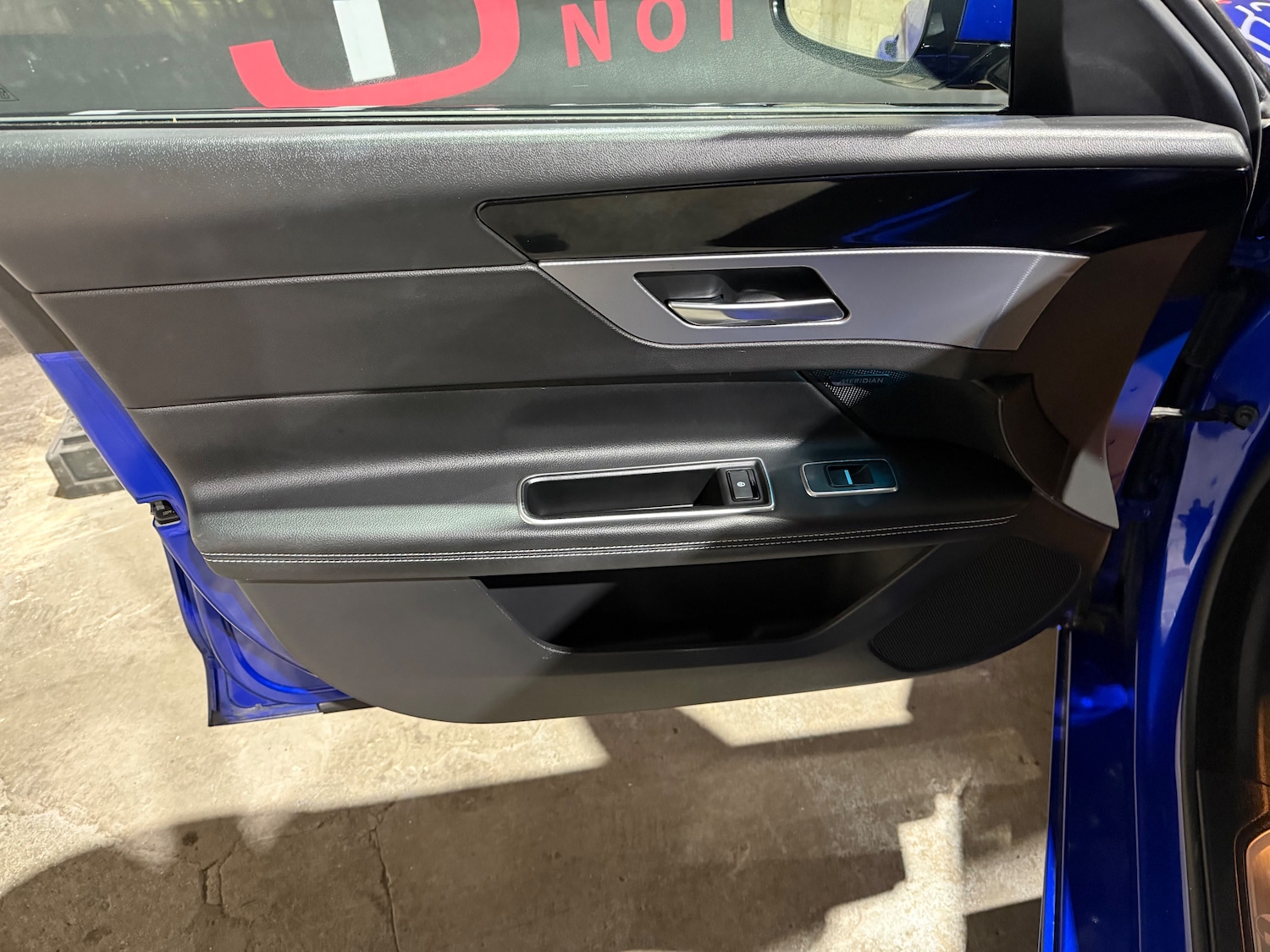 Used Jaguar XF 2017 for sale - 77798076: Photo 21