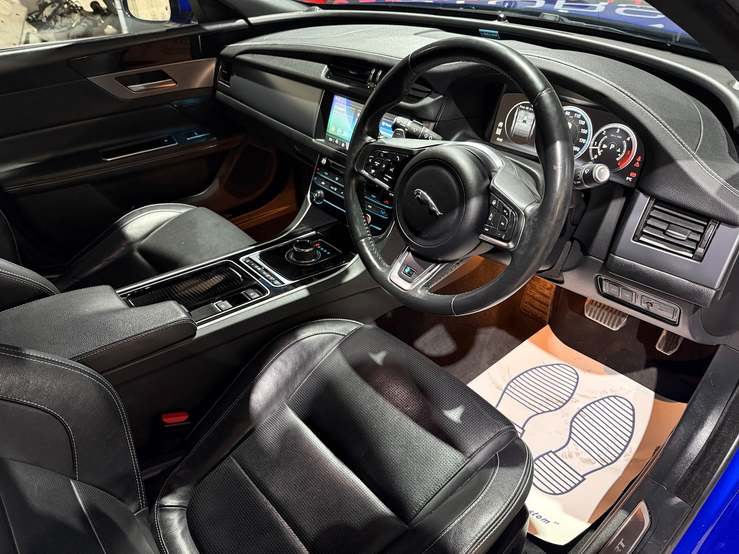 Used Jaguar XF 2017 for sale - 77798076: Photo 31