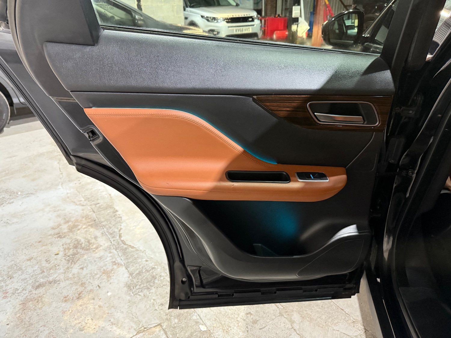 Used Jaguar F-Pace for sale - 76458704: Photo 14