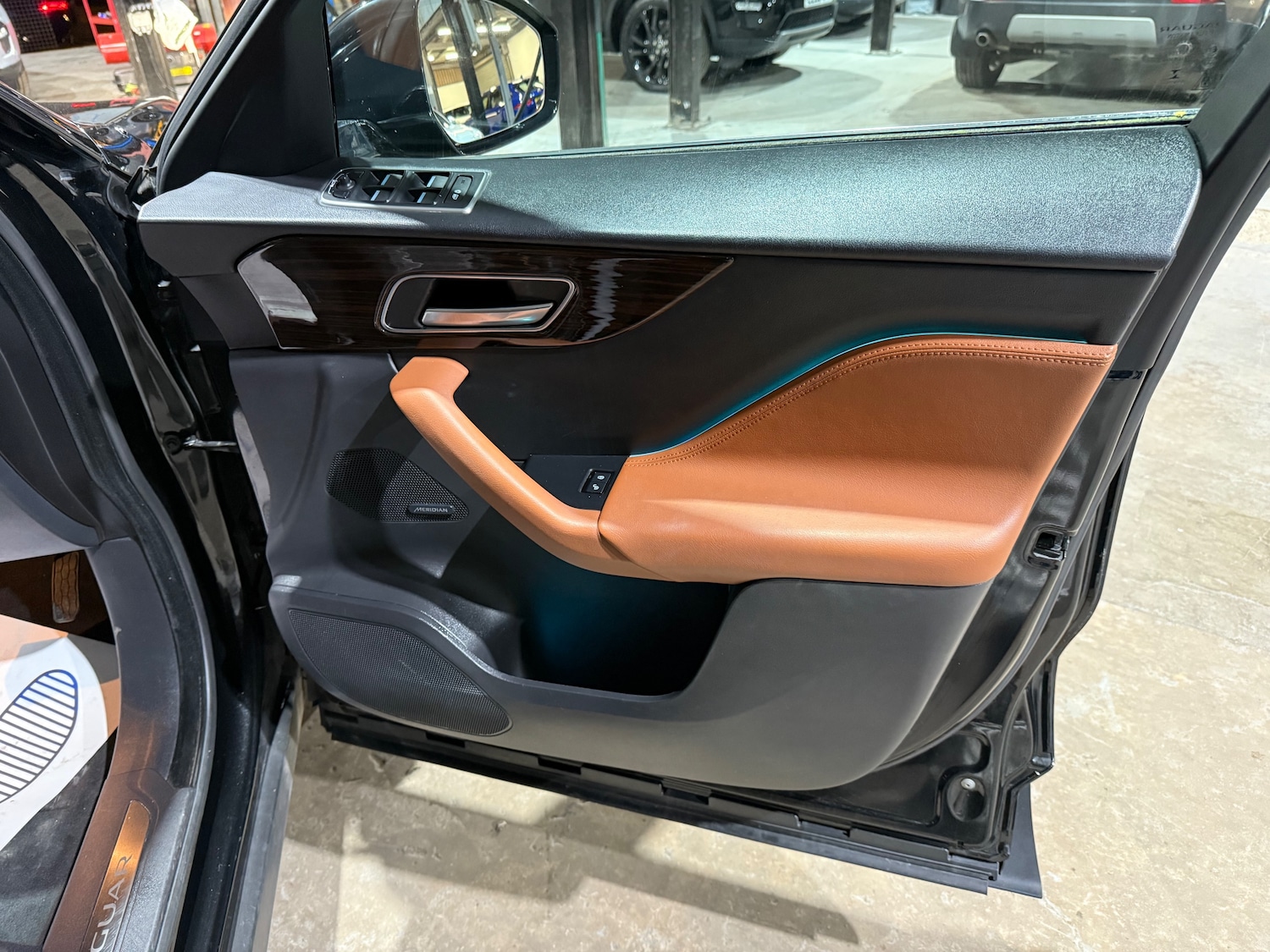 Used Jaguar F-Pace for sale - 76458704: Photo 23