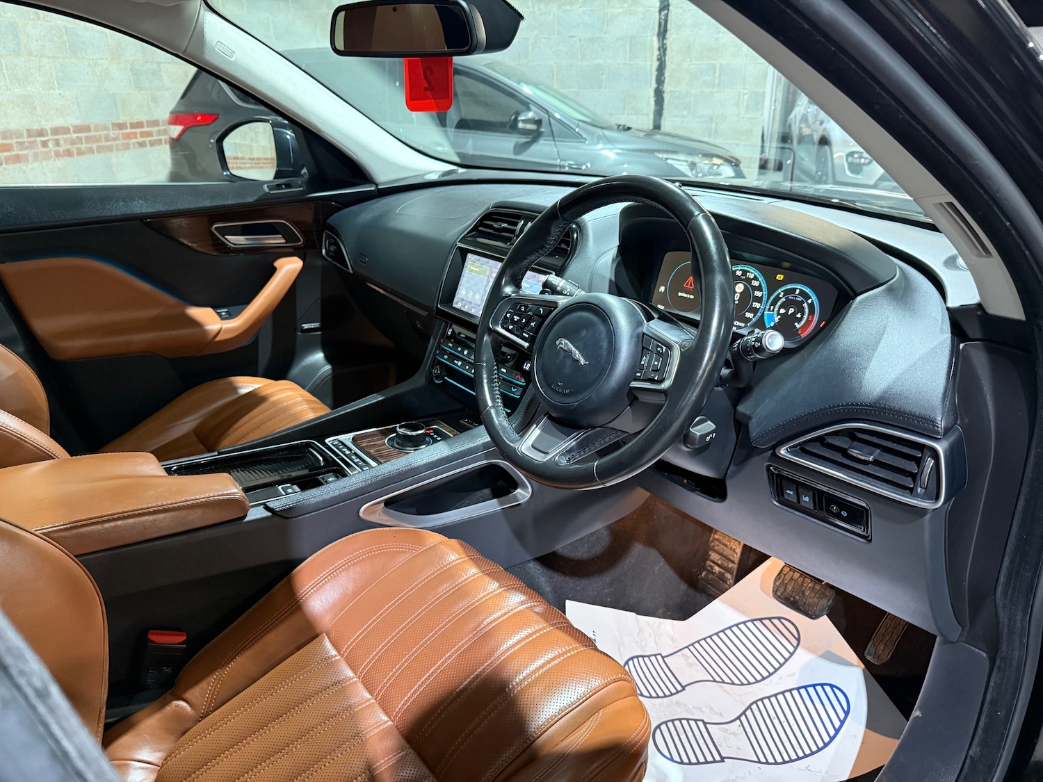 Used Jaguar F-Pace for sale - 76458704: Photo 26