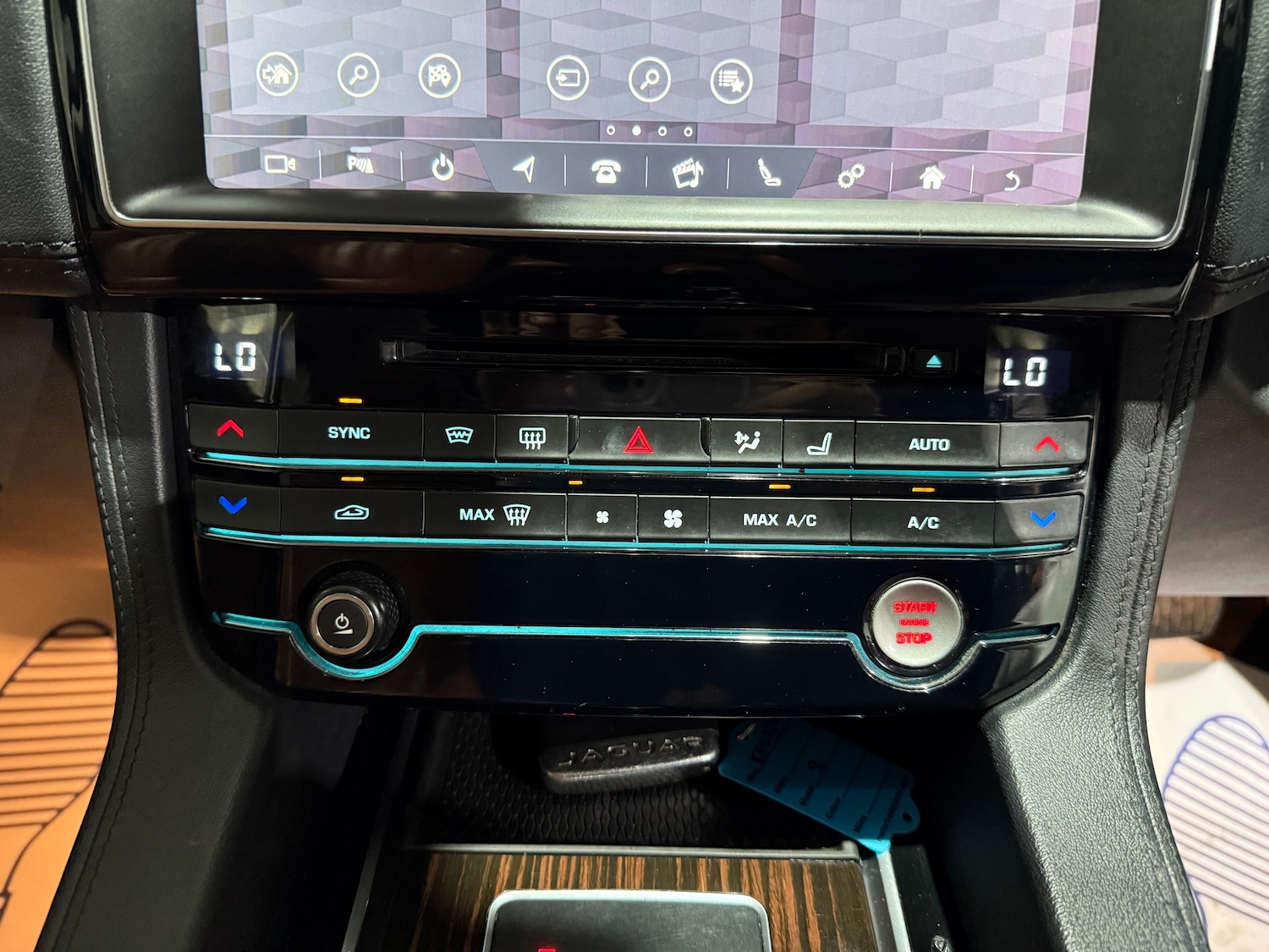 Used Jaguar F-Pace for sale - 76458704: Photo 37