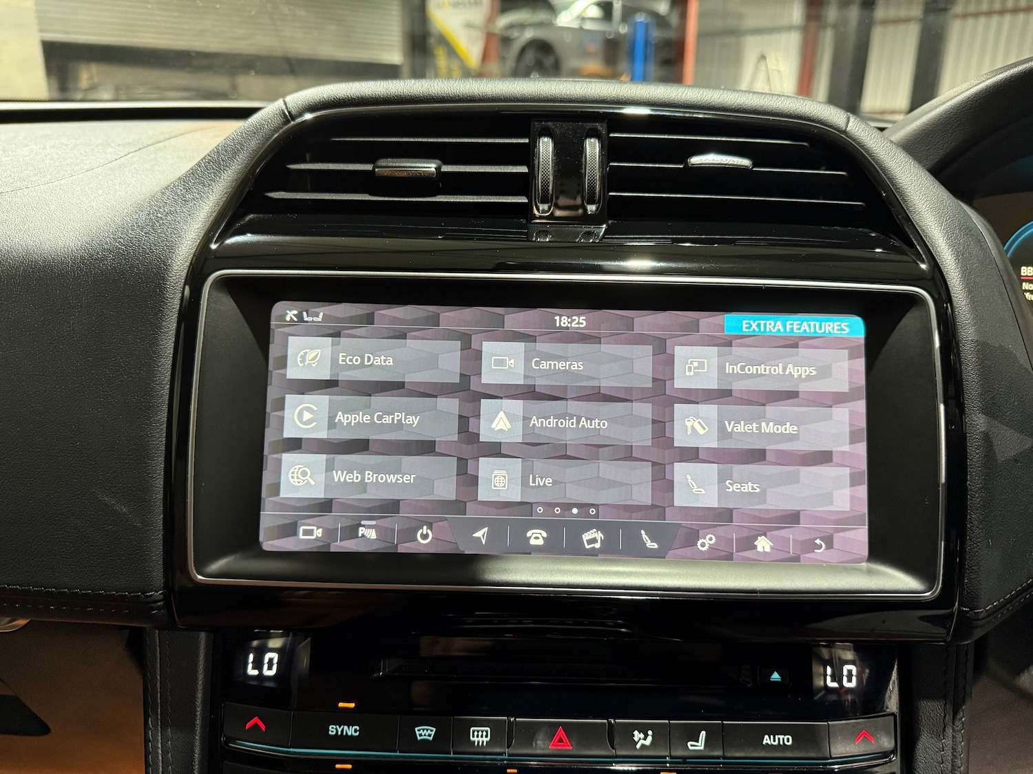 Used Jaguar F-Pace for sale - 76458704: Photo 43