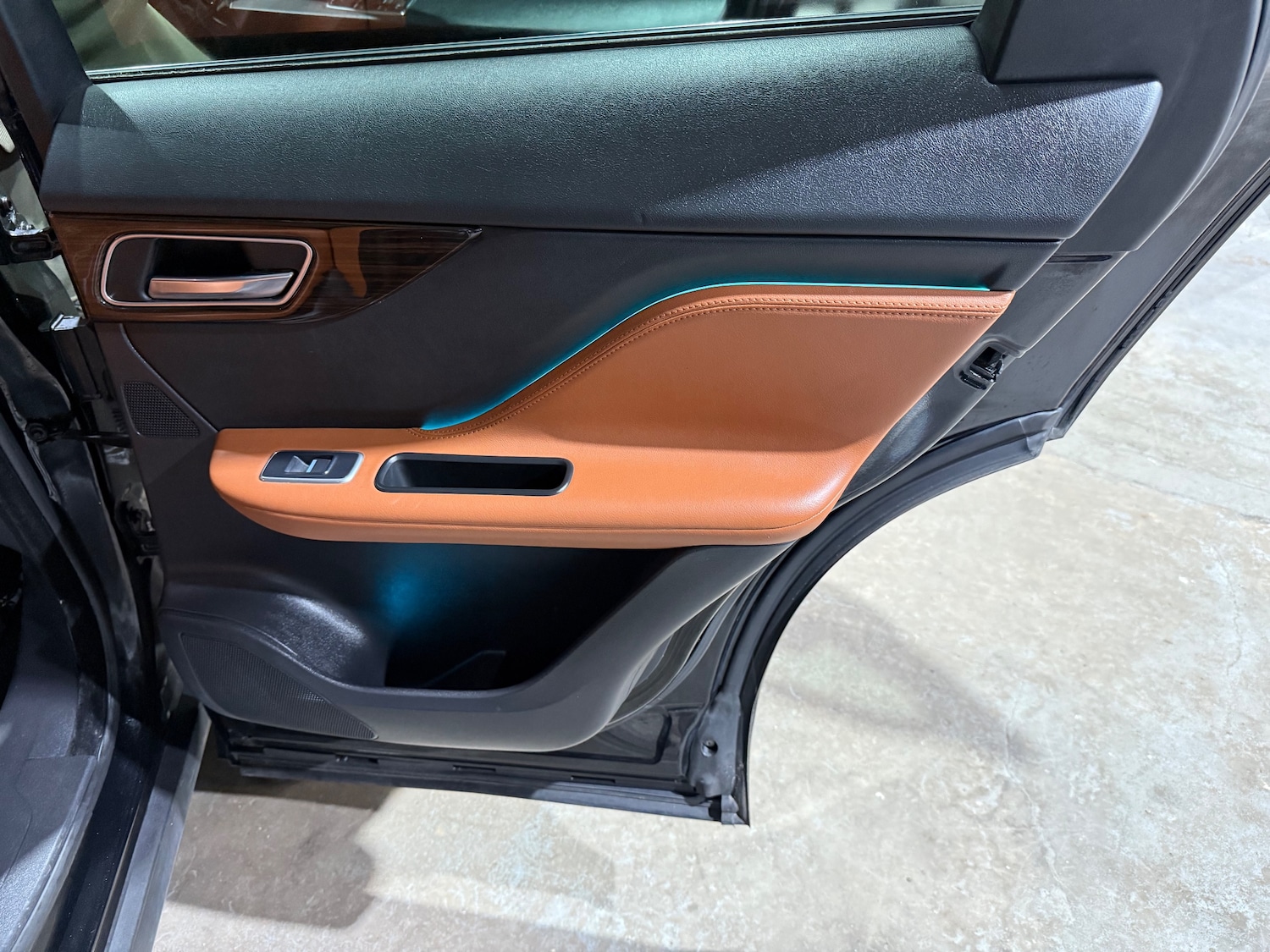 Used Jaguar F-Pace for sale - 76458704: Photo 47