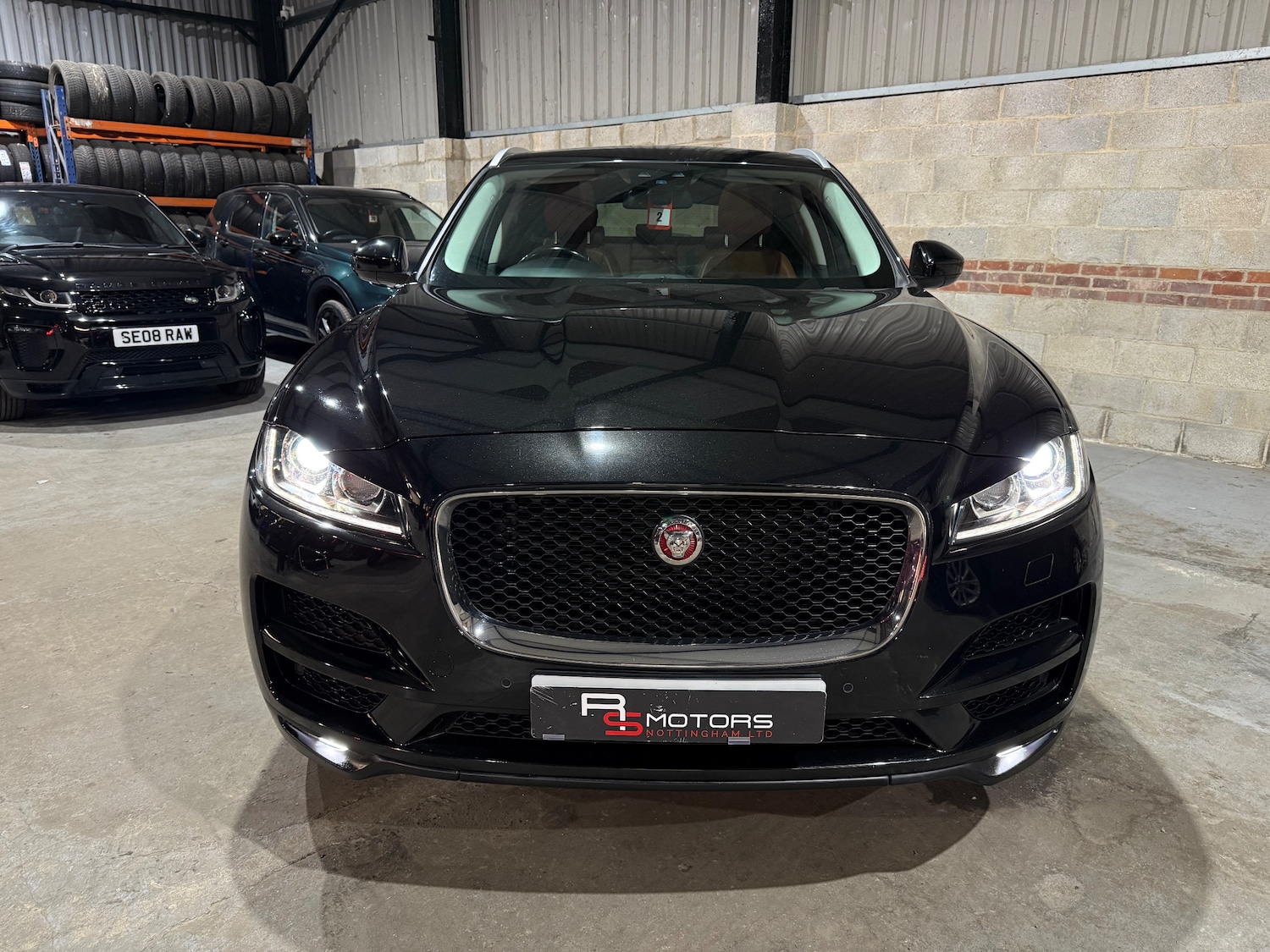 Used Jaguar F-Pace for sale - 76458704: Photo 6