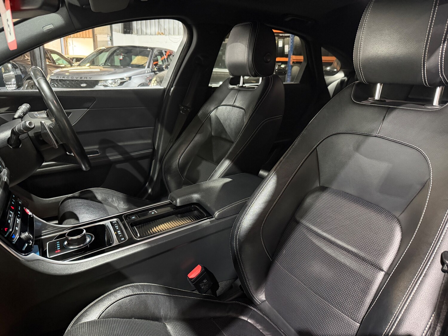 Used Jaguar XF 2018 for sale - 78137227: Photo 10