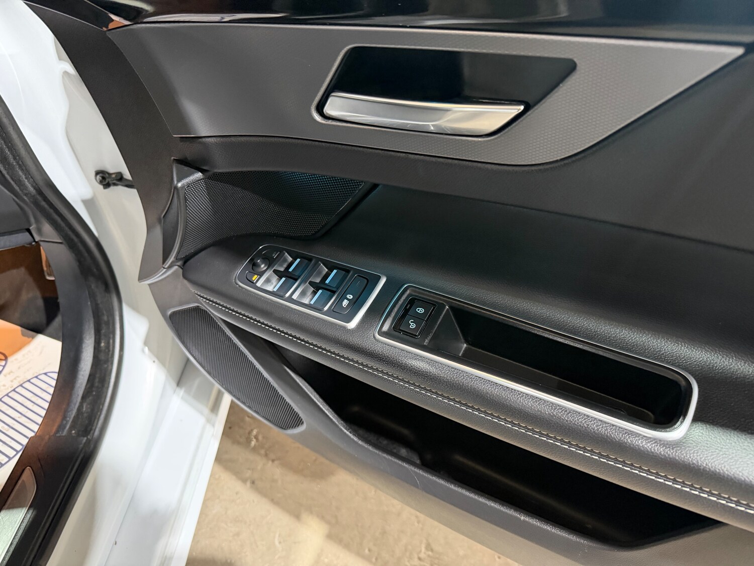 Used Jaguar XF 2018 for sale - 78137227: Photo 21