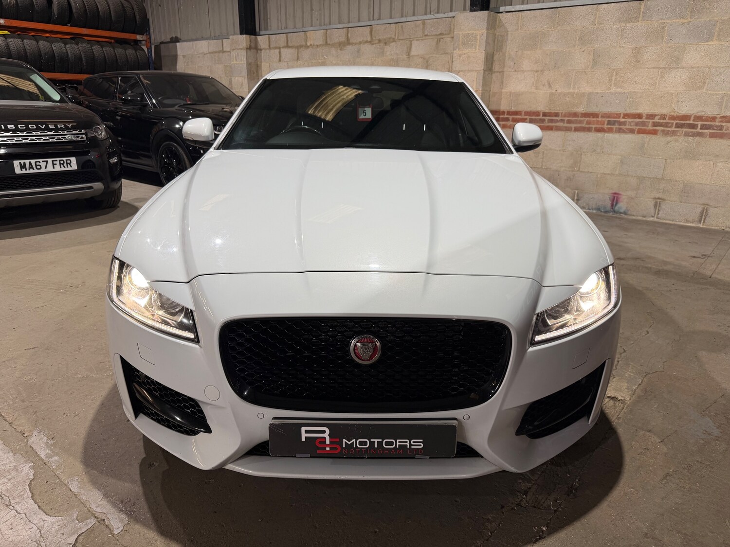 Used Jaguar XF 2018 for sale - 78137227: Photo 6