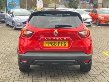 Used Renault Captur 2018 for sale - 76452946: Photo