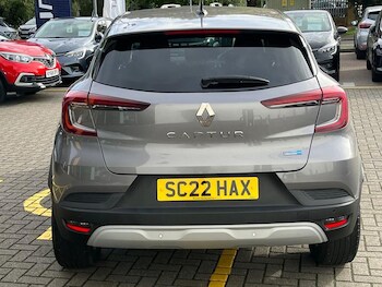 Used Renault Captur 2022 for sale - 75969332: Photo