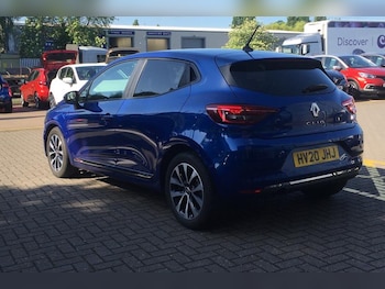Used Renault Clio 2020 for sale - 76312580: Photo