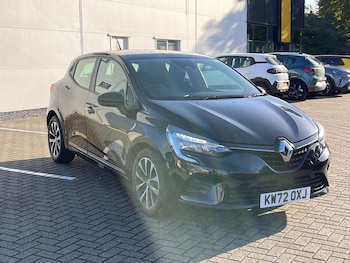 Used Renault Clio 2023 for sale - 76097202: Photo