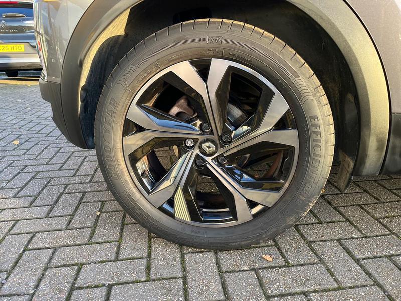 Used Renault Captur 2023 for sale - 76433953: Photo 9