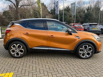 Used Renault Captur 2021 for sale - 76772692: Photo