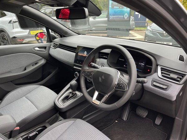 Used Renault Clio 2025 for sale - 76190518: Photo 10