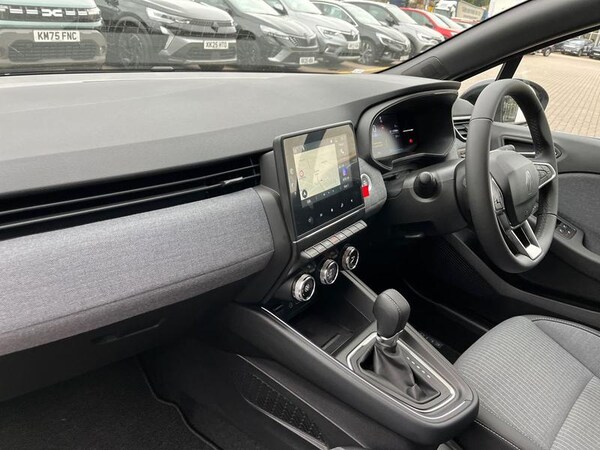 Used Renault Clio 2025 for sale - 76190518: Photo 15