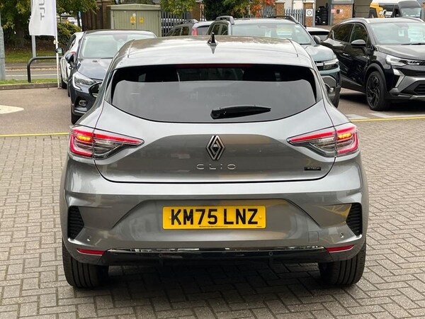 Used Renault Clio 2025 for sale - 76190518: Photo 4