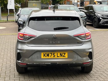 Used Renault Clio 2025 for sale - 76190518: Photo