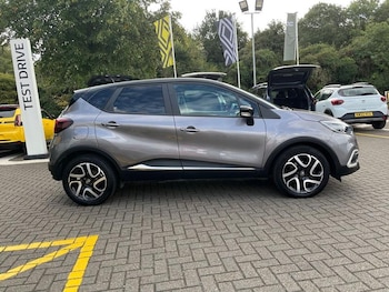 Used Renault Captur 2019 for sale - 75730729: Photo