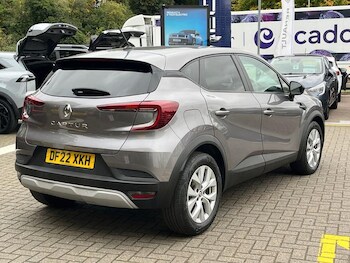 Used Renault Captur 2022 for sale - 75792016: Photo