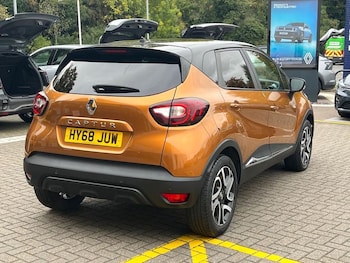 Used Renault Captur 2018 for sale - 76056162: Photo