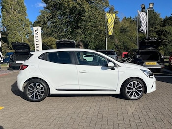Used Renault Clio 2021 for sale - 75881458: Photo