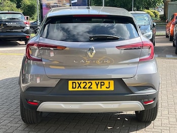 Used Renault Captur 2022 for sale - 75399387: Photo